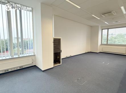 Pronájem kanceláře, 88 m²