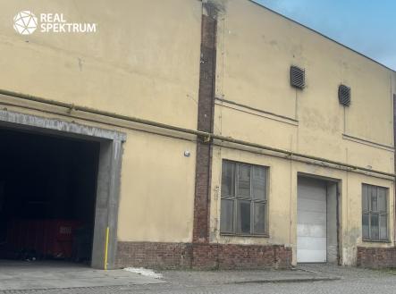 Pronájem komerčního objektu, výroba, 711 m²