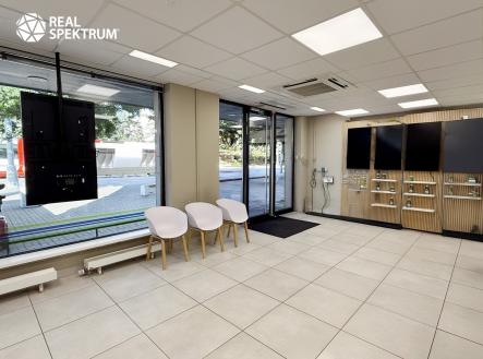 Pronájem obchodní prostor, 157 m²