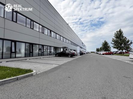 Pronájem kanceláře, 294 m²