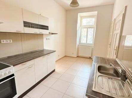 Pronájem bytu, 2+1, 88 m² obrázek