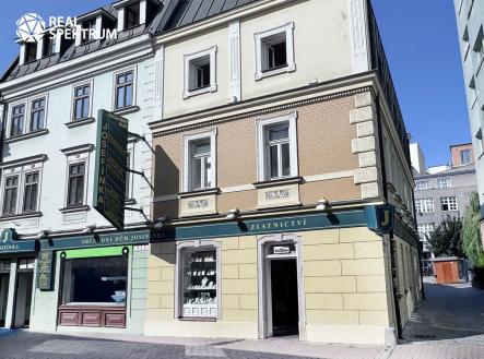 Prodej nájemního domu, 915 m²