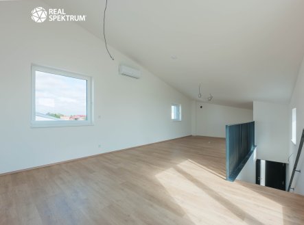 Prodej bytu, 2+kk, 93 m²