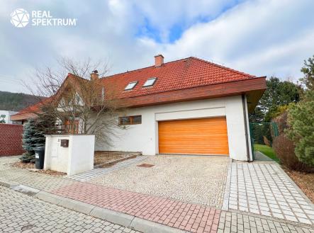 Pronájem domu/vily, 200 m² obrázek