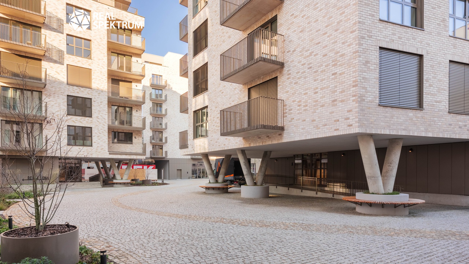 RS I BRATISLAVSKA 80, BRNO-87