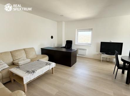 Pronájem kanceláře, 67 m²