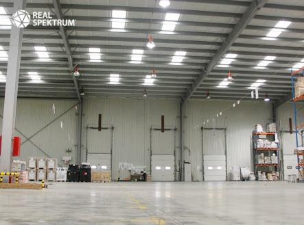 Pronájem komerčního objektu, sklad, 2 300 m²