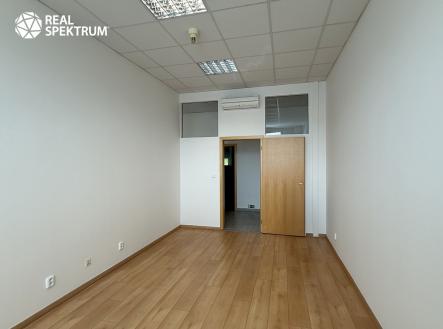 Pronájem kanceláře, 204 m²