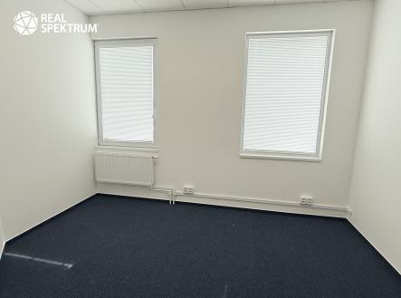 Pronájem kanceláře, 55 m²