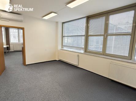 Pronájem kanceláře, 117 m²