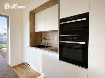 Pronájem bytu, 2+kk, 136 m²
