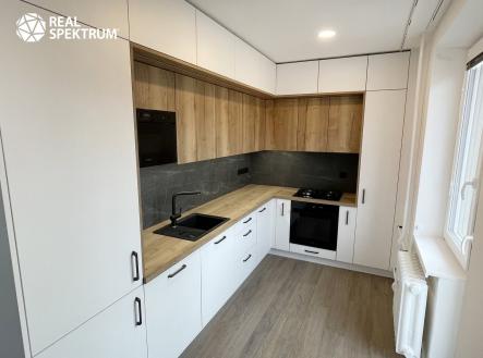 Pronájem bytu, 3+kk, 66 m²