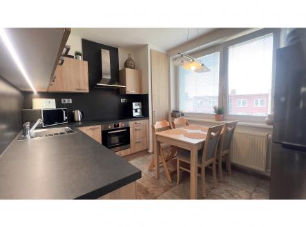 Pronájem bytu, 2+1, 55 m²