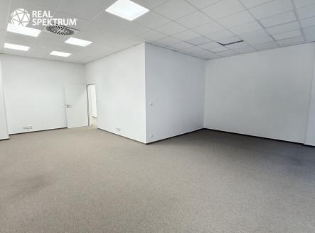 Pronájem kanceláře, 137 m²