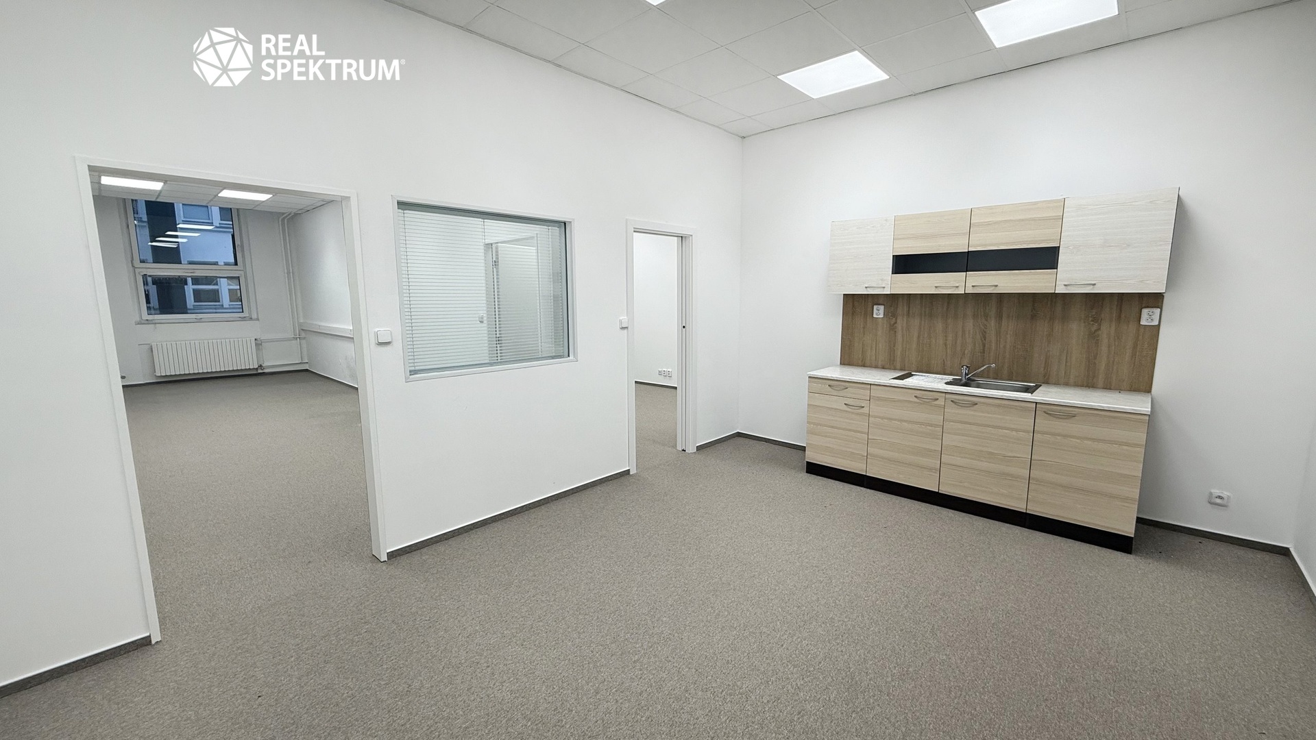 Centrum Šumavská (2)