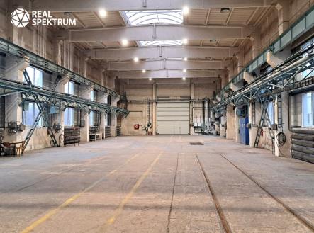 Pronájem komerčního objektu, výroba, 843 m²