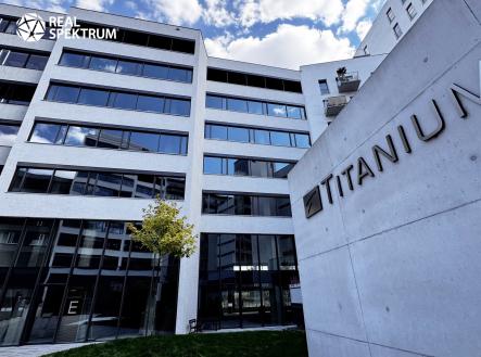 Pronájem kanceláře, 280 m²