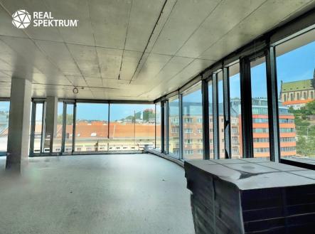 Pronájem kanceláře, 830 m²