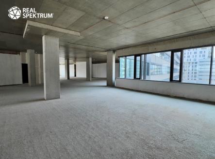 Pronájem kanceláře, 410 m²