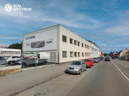 Pronájem kanceláře, 105 m²