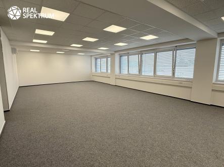 Pronájem kanceláře, 105 m²