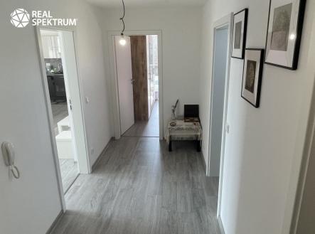Pronájem bytu, 3+kk, 99 m²