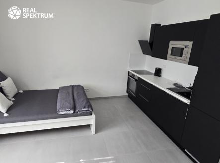 Pronájem bytu, 1+kk, 32 m²