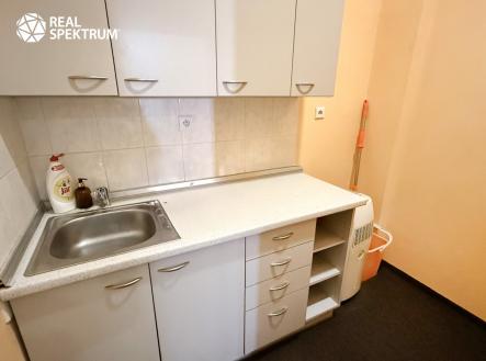 Pronájem kanceláře, 34 m²