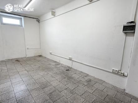 Pronájem komerčního objektu, sklad, 276 m²