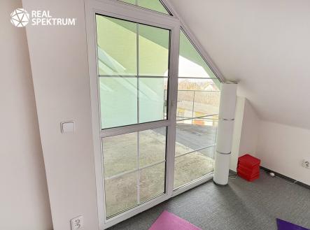 Pronájem kanceláře, 72 m²