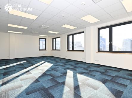 Pronájem kanceláře, 64 m²