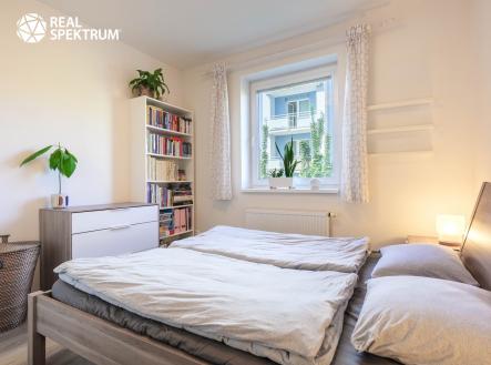 Pronájem bytu, 3+kk, 95 m²