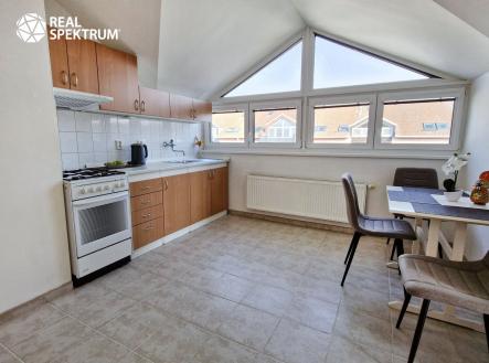 Pronájem bytu, 2+1, 63 m²