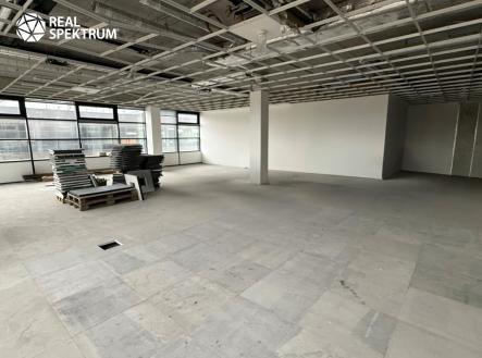 Pronájem kanceláře, 180 m²