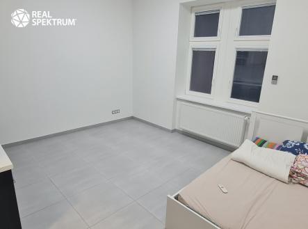Pronájem bytu, 1+kk, 28 m²