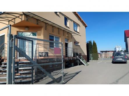 Pronájem kanceláře, 118 m²