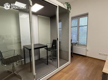 Pronájem kanceláře, 42 m²