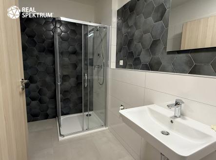 Pronájem kanceláře, 42 m²