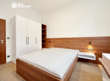 Pronájem bytu, 3+kk, 80 m²