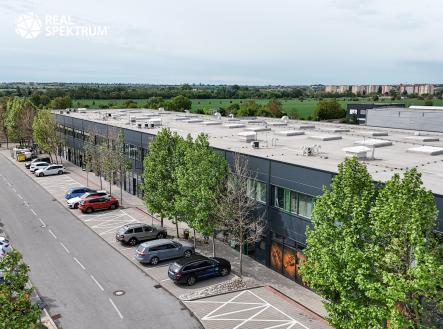 Pronájem obchodní prostory, 462 m²
