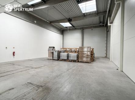 Pronájem komerčního objektu, výroba, 462 m²