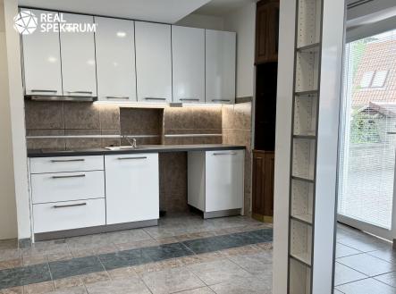 Pronájem bytu, 1+kk, 37 m²