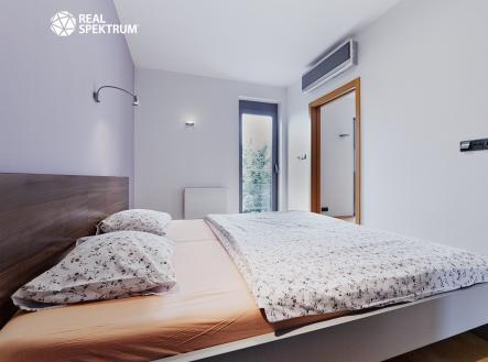 Pronájem bytu, 3+kk, 94 m²