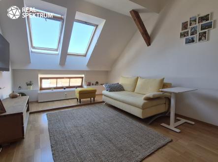 Pronájem bytu, 2+kk, 83 m²