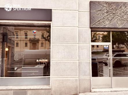 Pronájem obchodní prostory, 108 m²