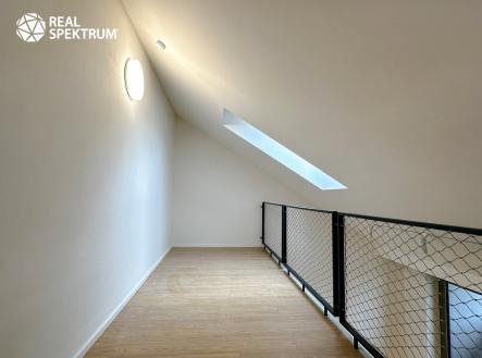 Pronájem bytu, 1+kk, 43 m²