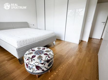 Pronájem bytu, 3+kk, 77 m²