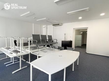 Pronájem kanceláře, 86 m²