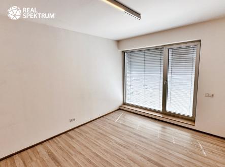 Pronájem kanceláře, 125 m²