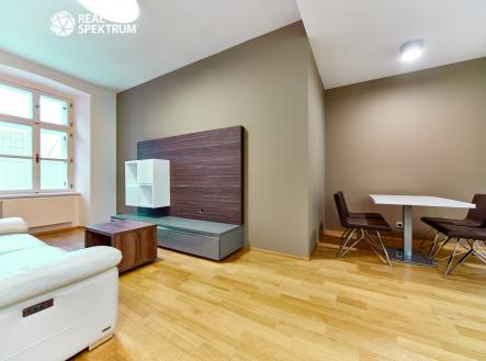 Pronájem bytu, 3+kk, 82 m²